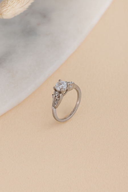 Reegalia Eternal Spark Ring – 925 Silver  Crossover Band