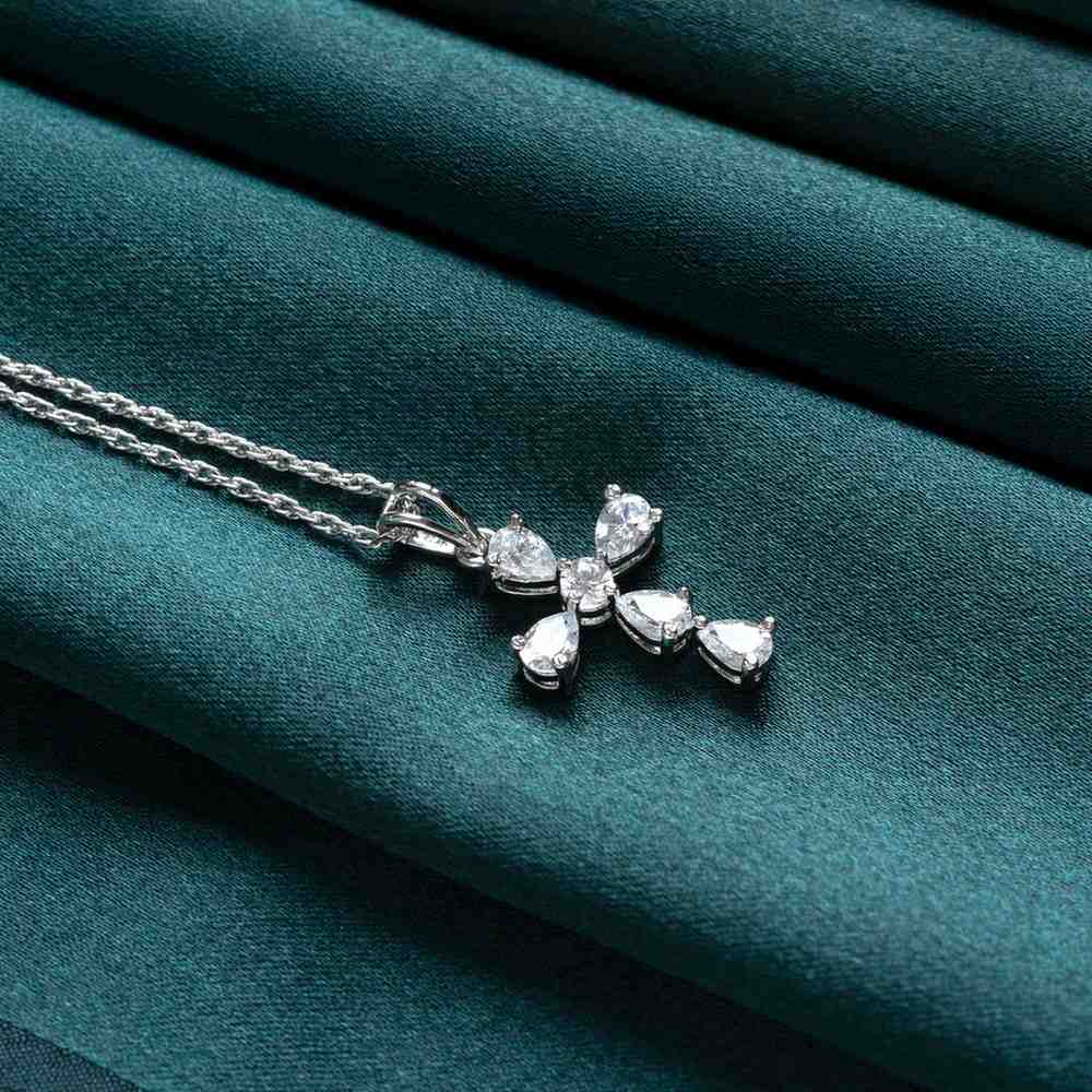 925 Sterling Silver Zircon Cross Pendant Necklace