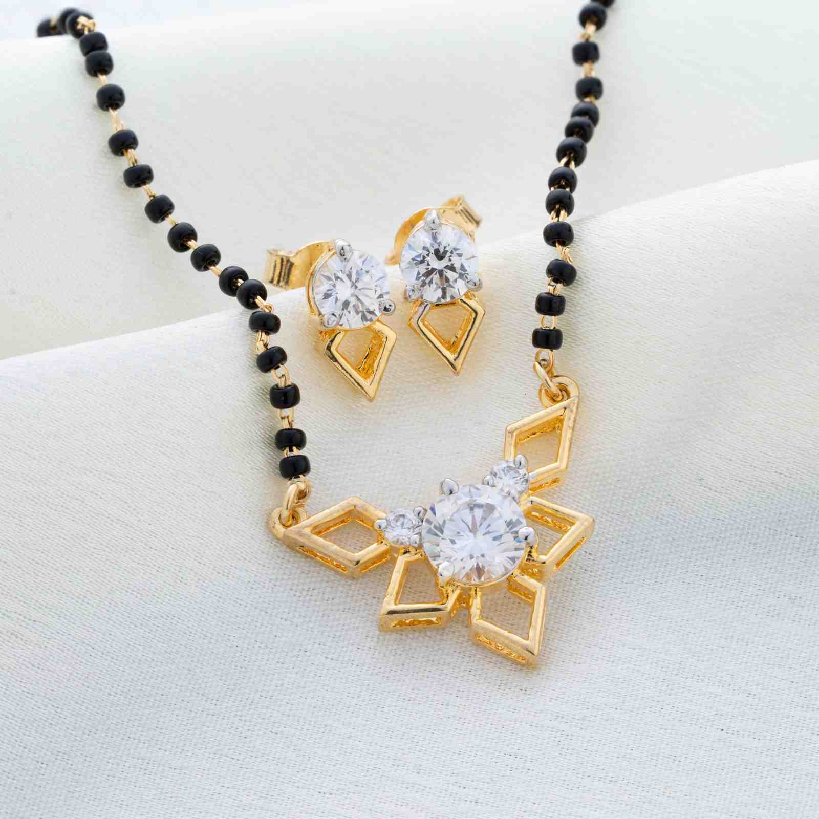 Reegalia Starburst Charm 925 Sterling Silver Mangalsutra Set