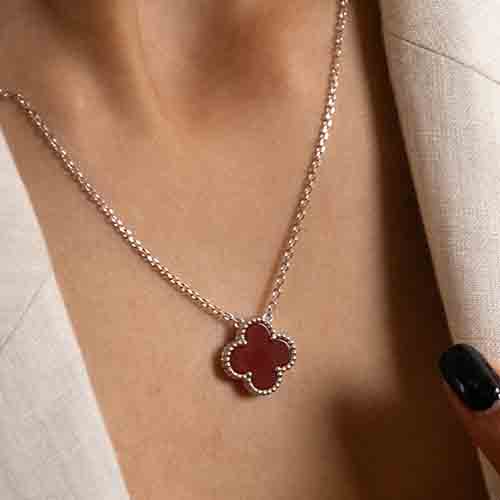 Reegalia Crimson Clover – 925 Silver  Chain Pendent