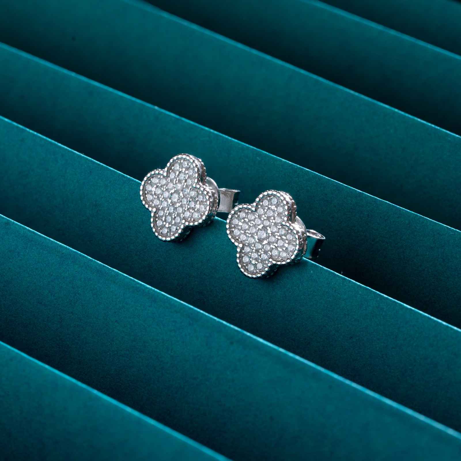 925 Sterling Silver Clover Stud Earrings